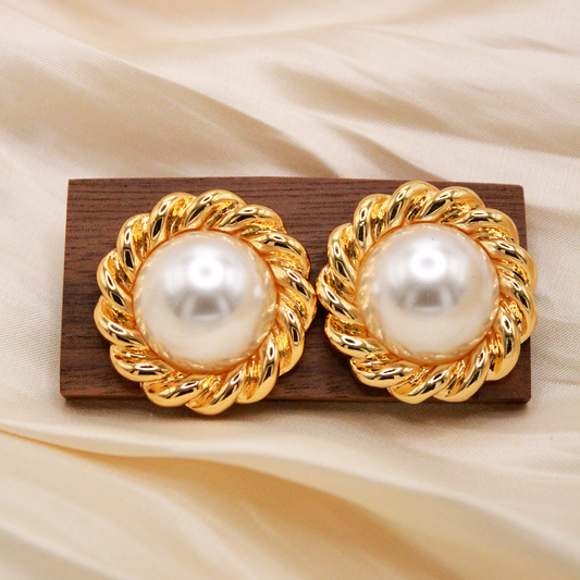 Vintage Pearl EARRING